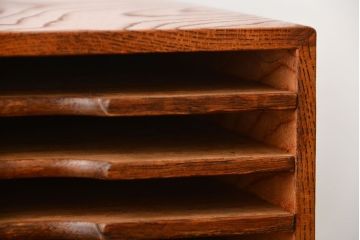 アンティーク家具　和製アンティーク　古い欅材の小さな書類ケース(2)