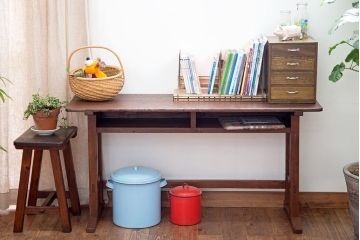 レトロ家具　昭和レトロ　古い栓材の小ぶりな小引き出し