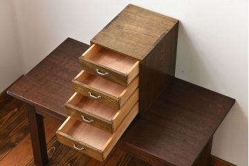 レトロ家具　昭和レトロ　古い栓材の小ぶりな小引き出し