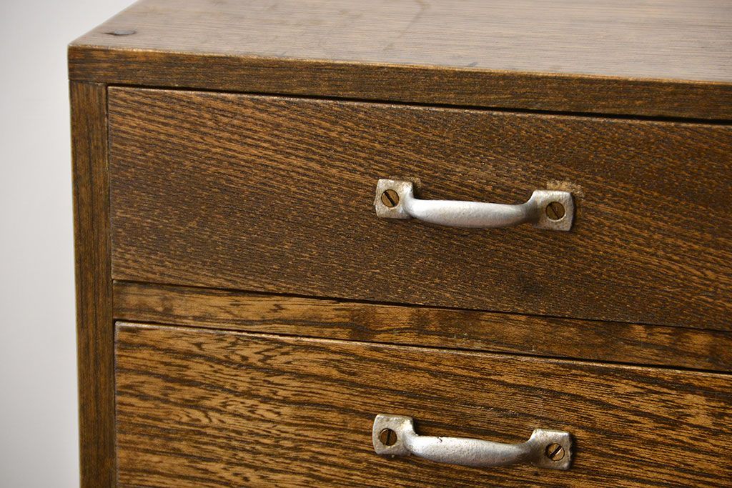 レトロ家具　昭和レトロ　古い栓材の小ぶりな小引き出し