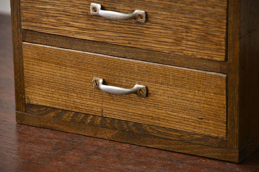 レトロ家具　昭和レトロ　古い栓材の小ぶりな小引き出し