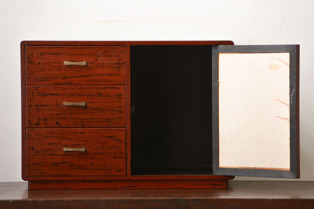 レトロ家具　昭和レトロ　古い木製の小さな戸棚付き小引き出し