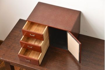 レトロ家具　昭和レトロ　古い木製の小さな戸棚付き小引き出し