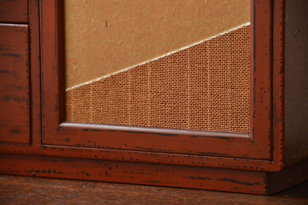 レトロ家具　昭和レトロ　古い木製の小さな戸棚付き小引き出し