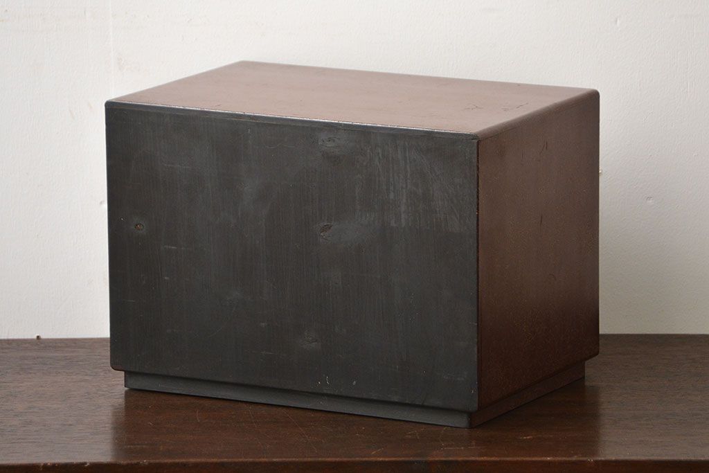 レトロ家具　昭和レトロ　古い木製の小さな戸棚付き小引き出し