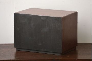 レトロ家具　昭和レトロ　古い木製の小さな戸棚付き小引き出し