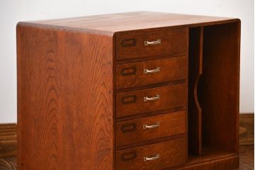 レトロ家具　和製アンティーク　レトロな本立て付き小引き出し