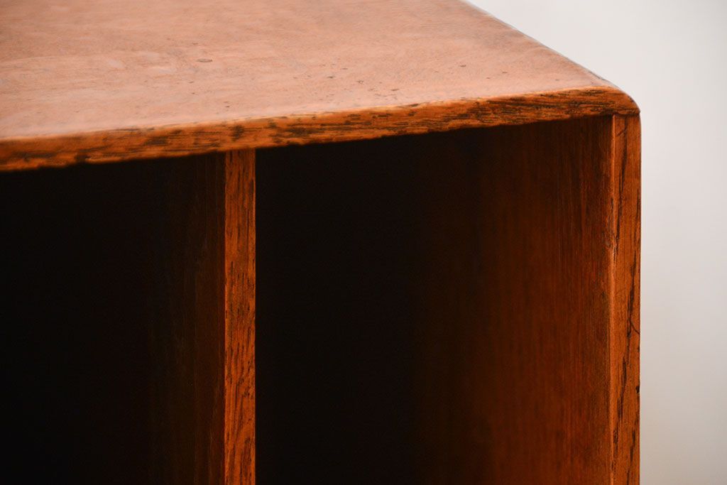 レトロ家具　和製アンティーク　レトロな本立て付き小引き出し