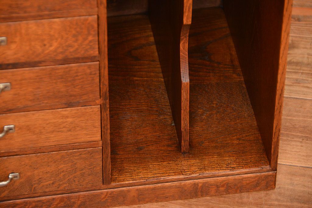 レトロ家具　和製アンティーク　レトロな本立て付き小引き出し