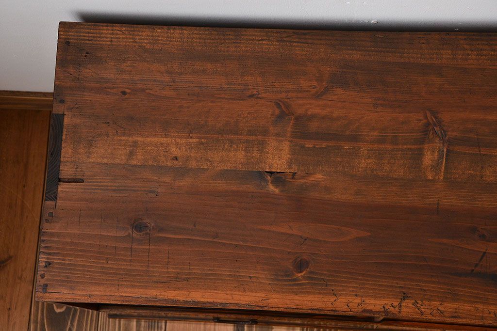 アンティーク家具　古民具・骨董　古い木製のアンティークテレビボード(ローボード)