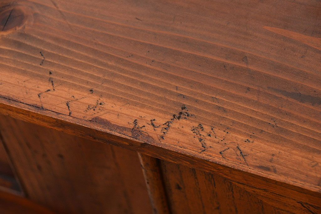 アンティーク家具　古民具・骨董　古い木製のアンティークテレビボード(ローボード)