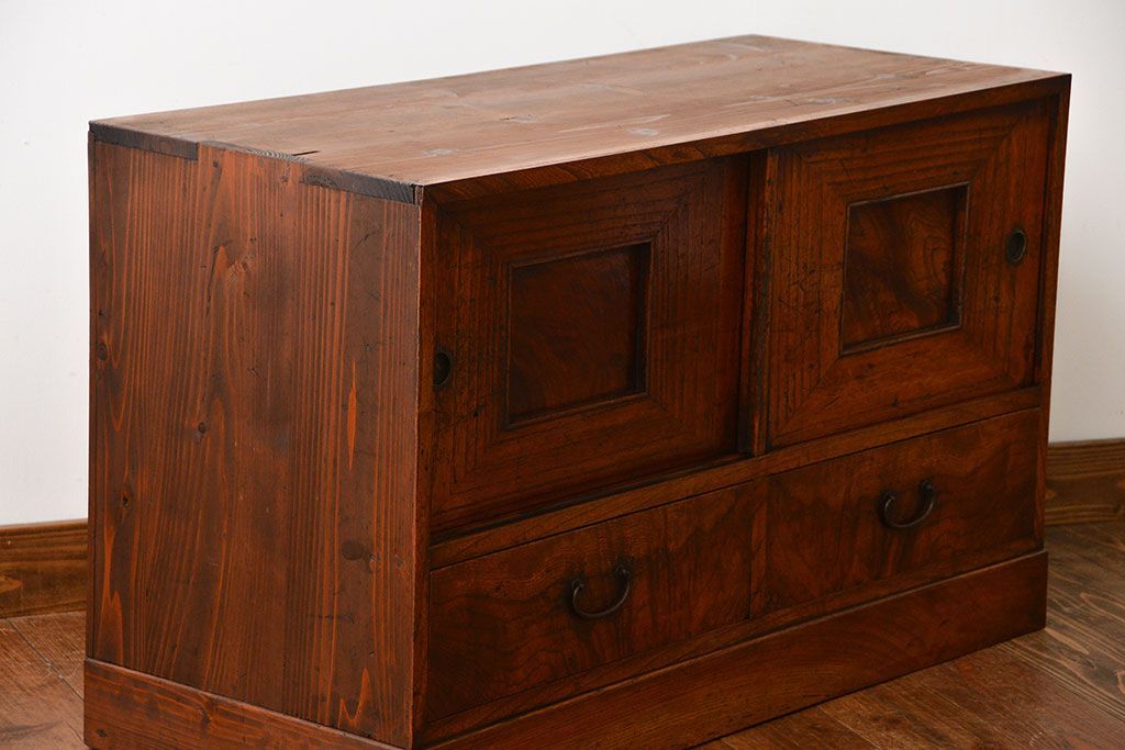 アンティーク家具　古民具・骨董　古い木製のアンティークテレビボード(ローボード)