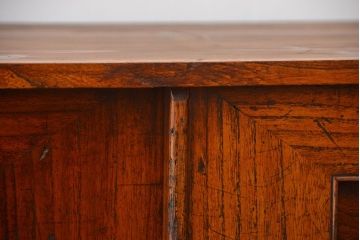 アンティーク家具　古民具・骨董　古い木製のアンティークテレビボード(ローボード)