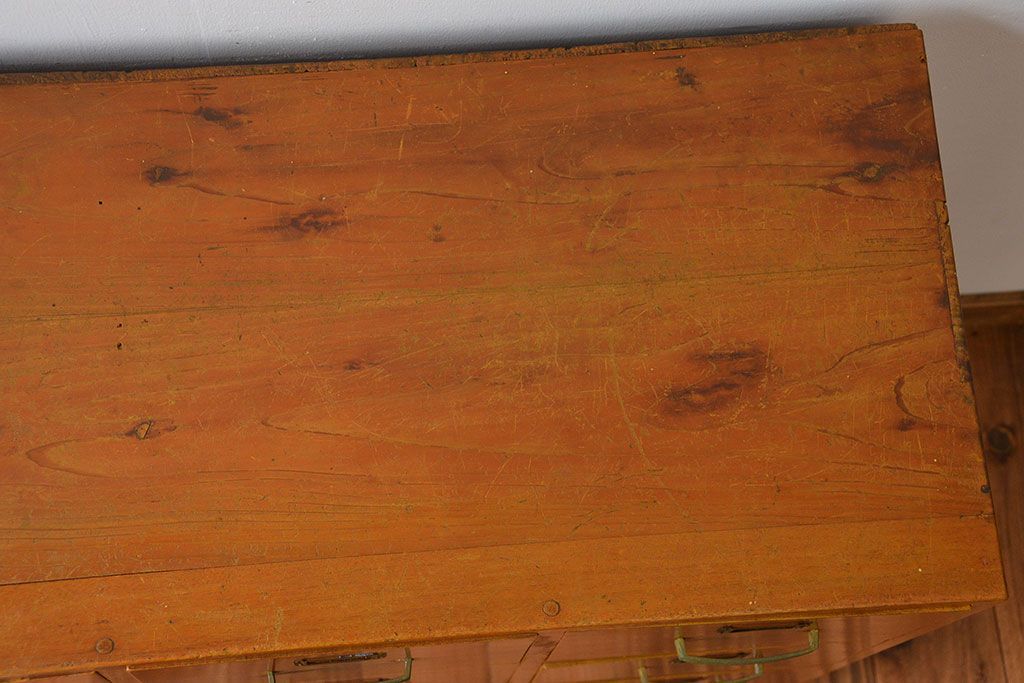 アンティーク家具　アンティーク　ネームプレート付き!古い木製の12杯引き出し