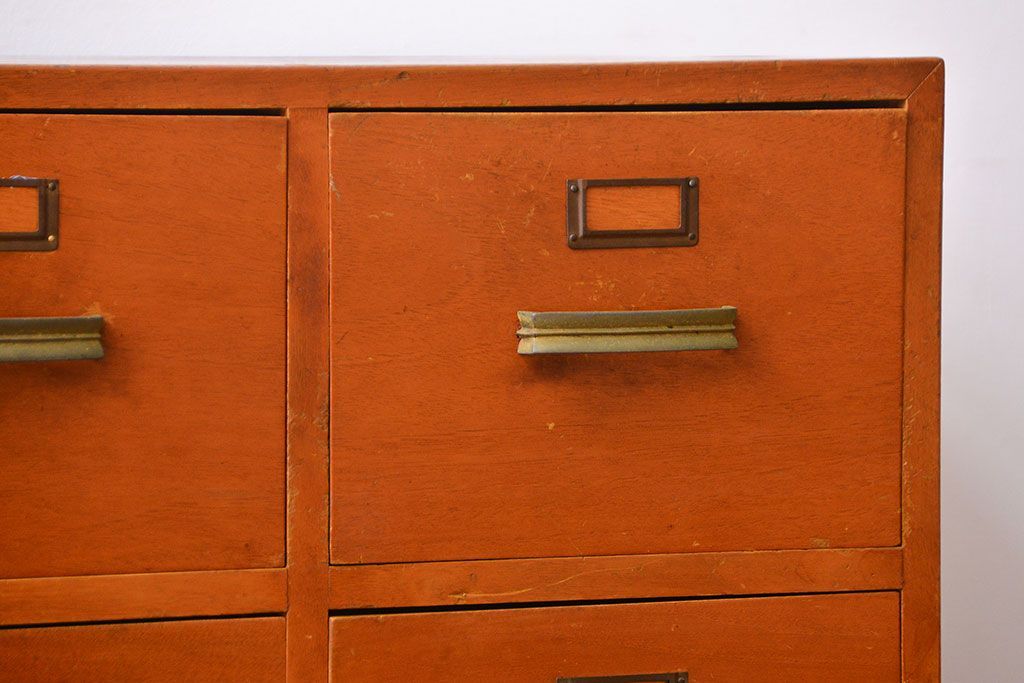 アンティーク家具　アンティーク　ネームプレート付き!古い木製の12杯引き出し