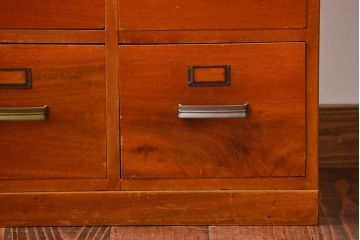 アンティーク家具　アンティーク　ネームプレート付き!古い木製の12杯引き出し