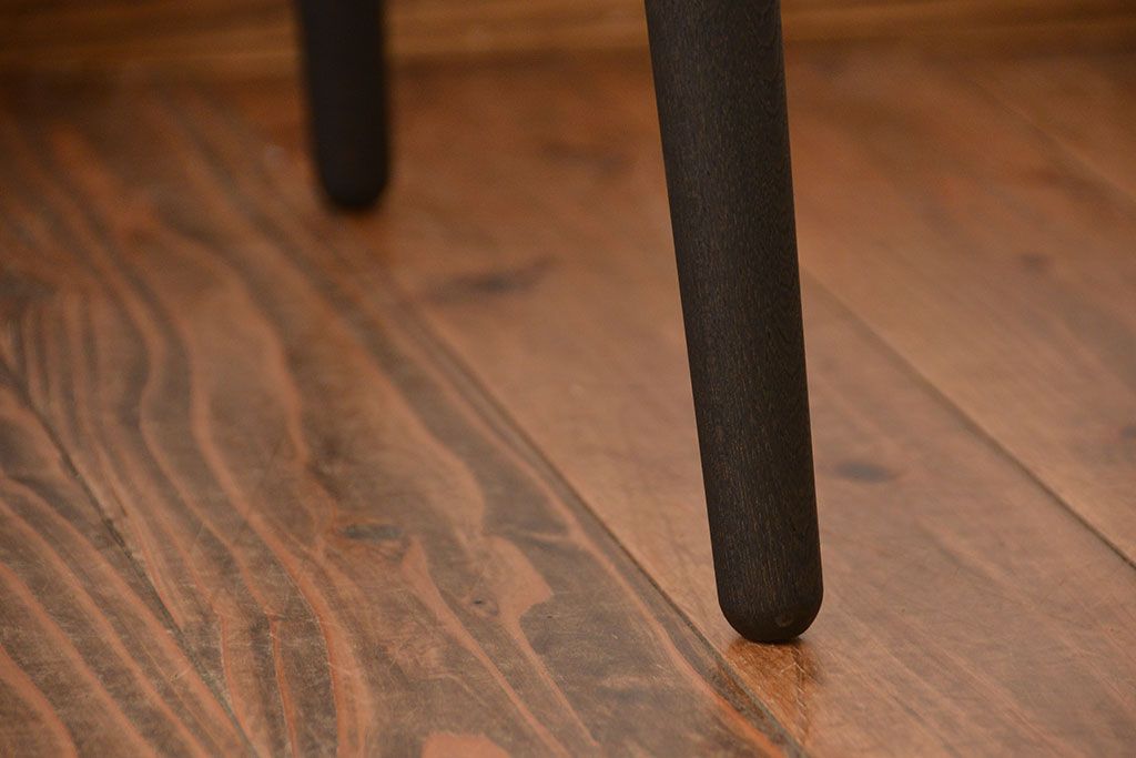 アンティーク家具　和製アンティーク　古い木製のラウンドセンターテーブル(1)