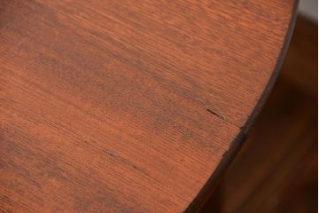 アンティーク家具　和製アンティーク　古い木製のラウンドセンターテーブル(2)