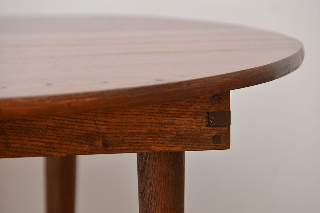 アンティーク家具　和製アンティーク　古い木製のラウンドセンターテーブル(2)