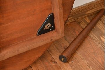 アンティーク家具　和製アンティーク　古い木製のラウンドセンターテーブル(2)