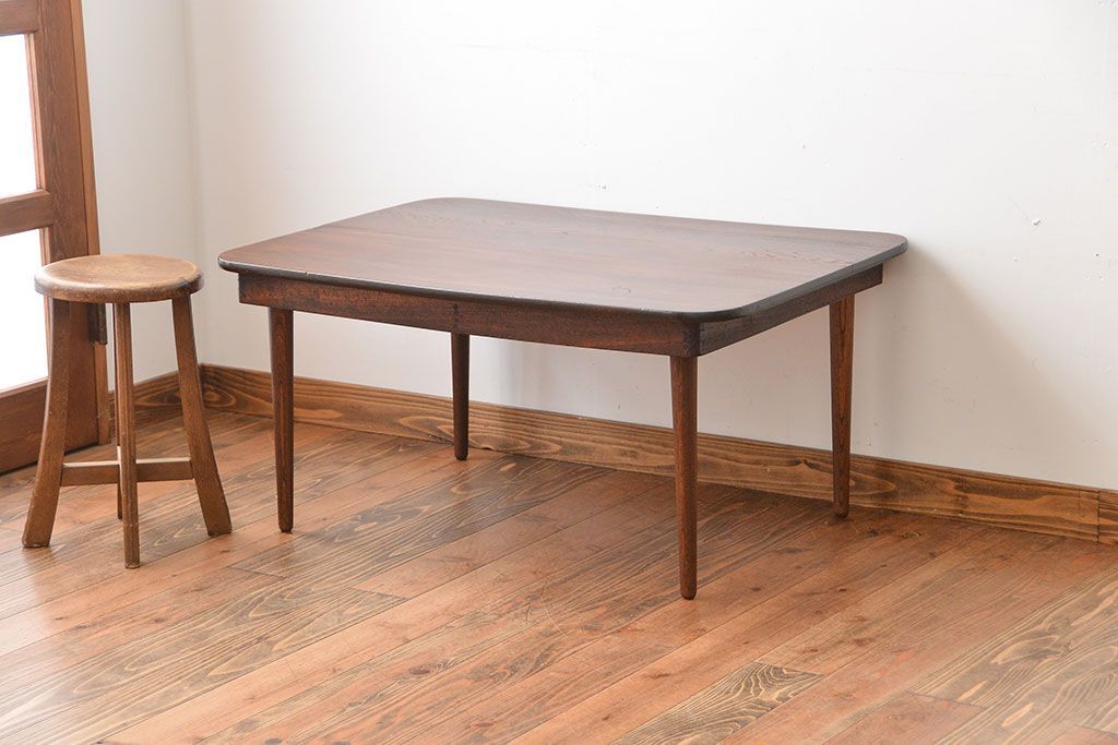 アンティーク家具　和製アンティーク　古い木製の角型天板センターテーブル