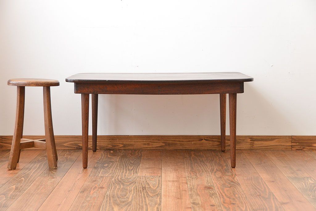 アンティーク家具　和製アンティーク　古い木製の角型天板センターテーブル