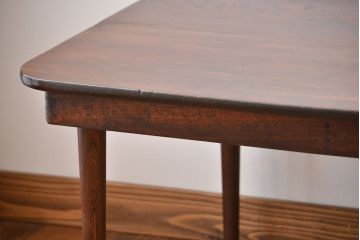 アンティーク家具　和製アンティーク　古い木製の角型天板センターテーブル