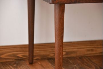 アンティーク家具　和製アンティーク　古い木製の角型天板センターテーブル