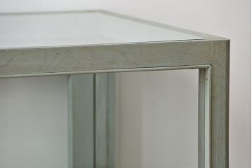 アンティーク家具　アンティークペイント　おしゃれな鉄脚付きショーケース