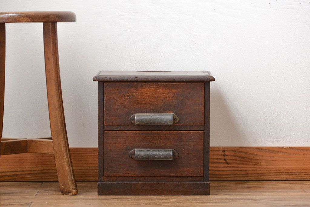 アンティーク家具　和製アンティーク　仕掛け付き古い木製小引き出し