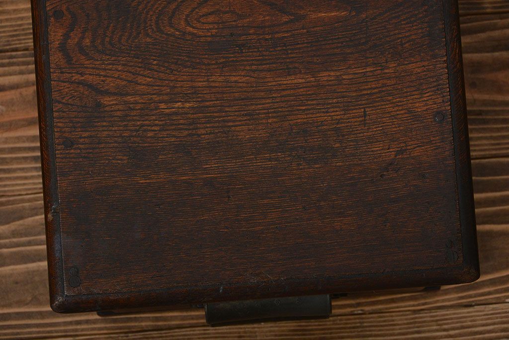 アンティーク家具　和製アンティーク　仕掛け付き古い木製小引き出し