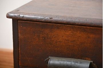 アンティーク家具　和製アンティーク　仕掛け付き古い木製小引き出し