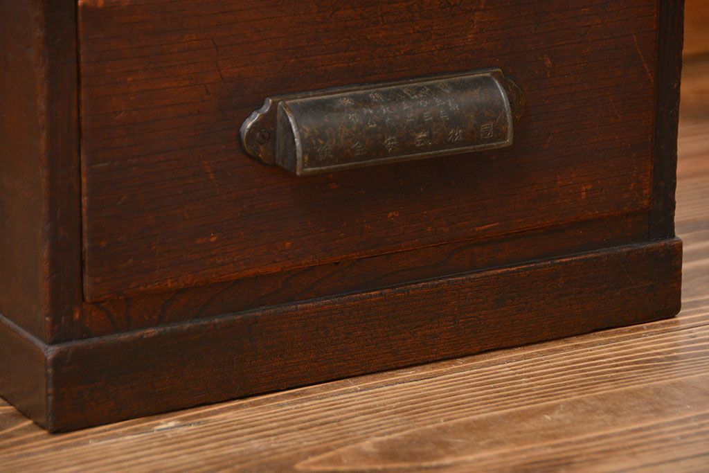 アンティーク家具　和製アンティーク　仕掛け付き古い木製小引き出し