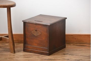 アンティーク家具　和製アンティーク　仕掛け付き古い木製小引き出し