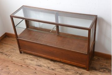 レトロ家具　昭和レトロ　4杯引き出し付き!アンティーク脚付きガラスケース