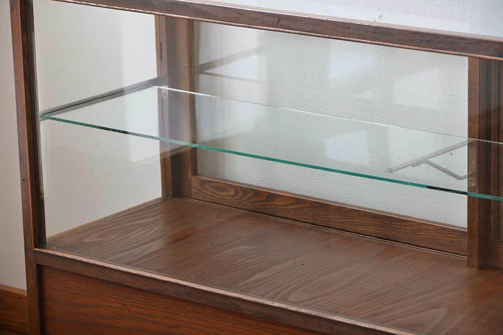 レトロ家具　昭和レトロ　4杯引き出し付き!アンティーク脚付きガラスケース