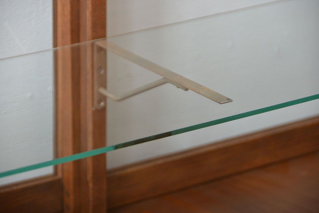 レトロ家具　昭和レトロ　4杯引き出し付き!アンティーク脚付きガラスケース