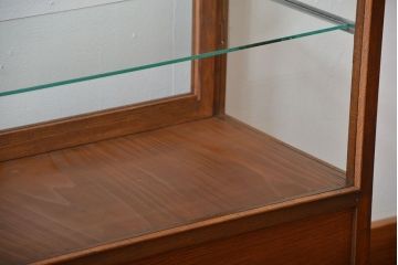 レトロ家具　昭和レトロ　4杯引き出し付き!アンティーク脚付きガラスケース