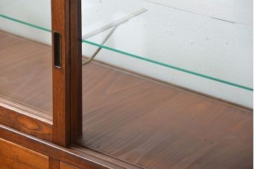 レトロ家具　昭和レトロ　4杯引き出し付き!アンティーク脚付きガラスケース