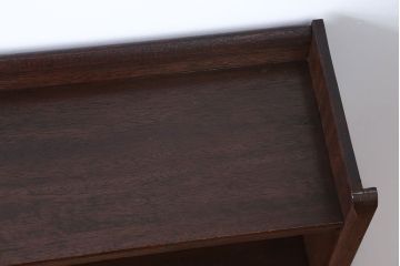 アンティーク家具　和製アンティーク　古い木のシンプルな本棚(飾り棚)