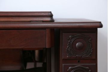 アンティーク家具　アンティーク　上質なSINGER(シンガー)足踏みミシン(シンガーミシン)