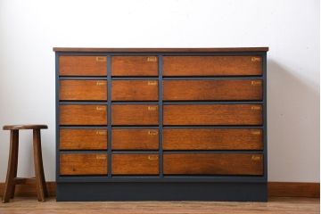 アンティーク家具　アンティーク　ネームプレート付き!ペイント薄型引き出し収納