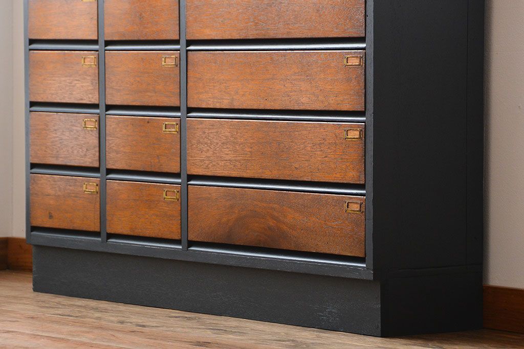 アンティーク家具　アンティーク　ネームプレート付き!ペイント薄型引き出し収納