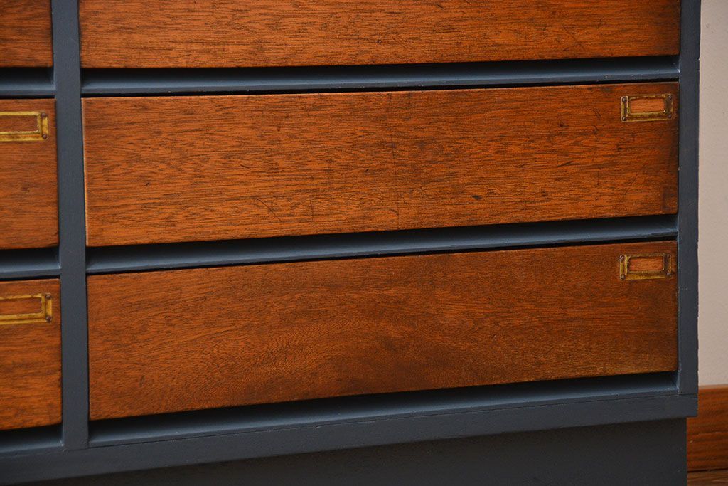 アンティーク家具　アンティーク　ネームプレート付き!ペイント薄型引き出し収納