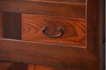 アンティーク家具　和製アンティーク　欅材と檜材の上品な重ね水屋箪笥