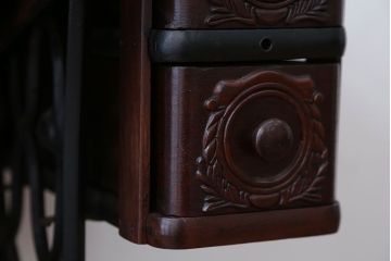 アンティーク雑貨　アンティーク　お洒落なシンガー足踏みミシン(シンガーミシン)