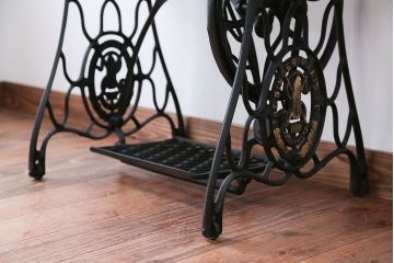 アンティーク雑貨　アンティーク　お洒落なシンガー足踏みミシン(シンガーミシン)
