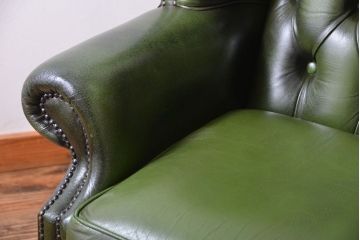 アンティーク家具　イギリスアンティーク　本革のチェスターフィールドウィングバックソファ(ウイングバックソファ)