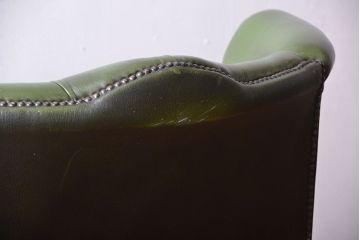 アンティーク家具　イギリスアンティーク　本革のチェスターフィールドウィングバックソファ(ウイングバックソファ)