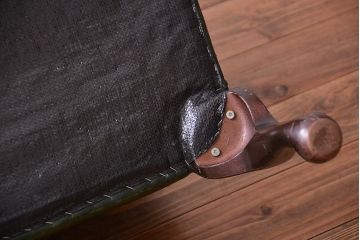 アンティーク家具　イギリスアンティーク　本革のチェスターフィールドウィングバックソファ(ウイングバックソファ)